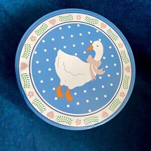 Vintage Light Blue Cottagecore Polka Dot Heart Greenery Goose Round Storage Tin